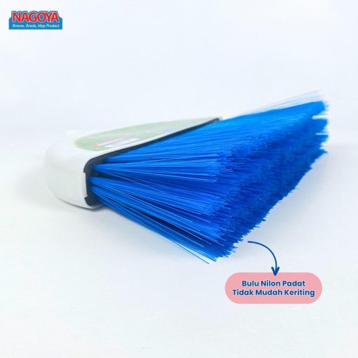 820 Peacock Broom - Image 3