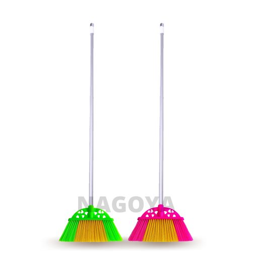 826 Love Broom